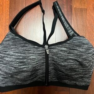 Victoria's Secret Sports Bra Size 34DD